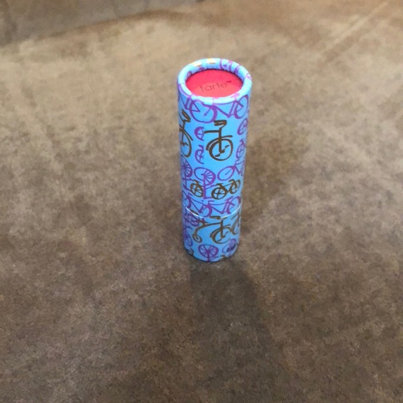 π New! Tarte Berry Cruiser 0.04 oz Travel Size - Picture 2 of 4